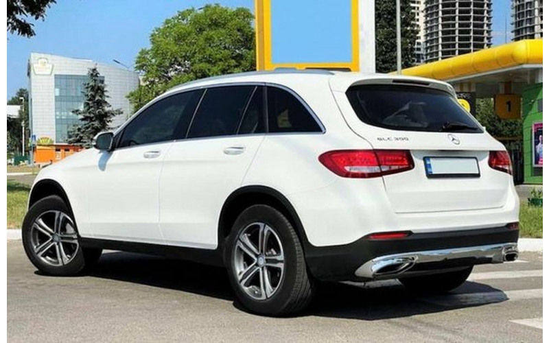 Белые Mercedes-Benz GLE внедорожник