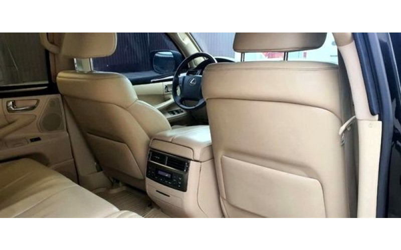 384 Бронированный джип Lexus LX 570 B6 черный с водителем 1NbQ