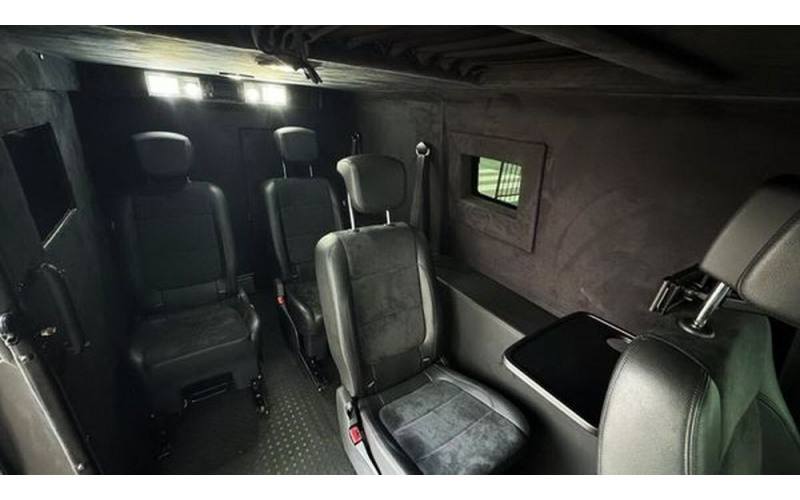 380 Микроавтобус с водителем Volkswagen Multivan B6 бронированный 5Mbk