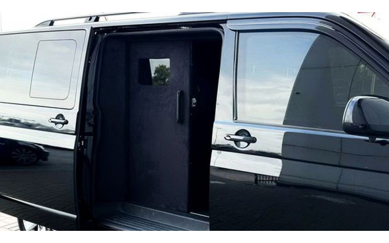 380 Микроавтобус с водителем Volkswagen Multivan B6 бронированный 5Mbk