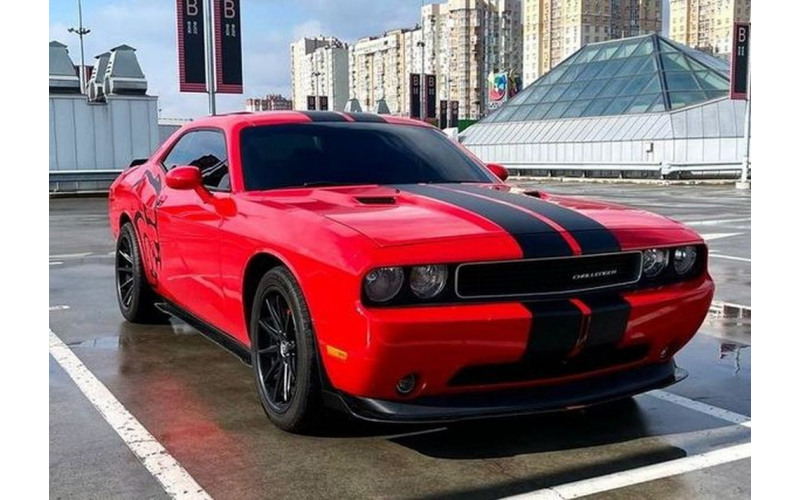 399 Спорткара Dodge Challenger 3.6 л красный с водителем 5Mny