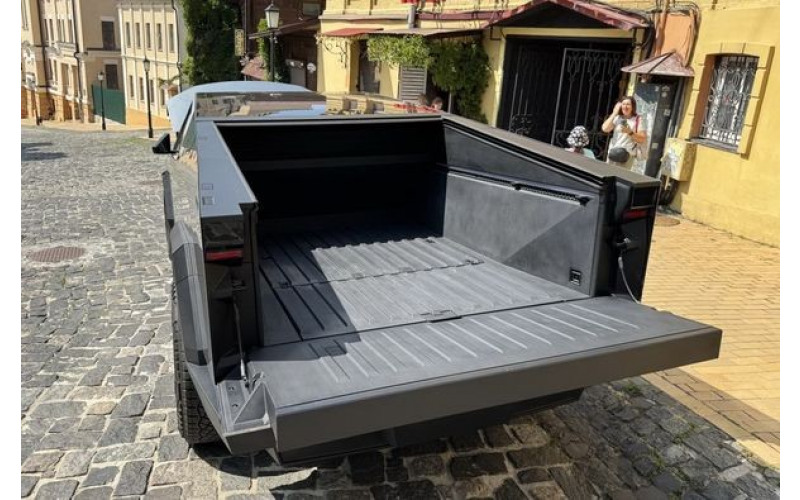 021 Tesla Cybertruck на фотосессию съемки свадьбу 1NBq